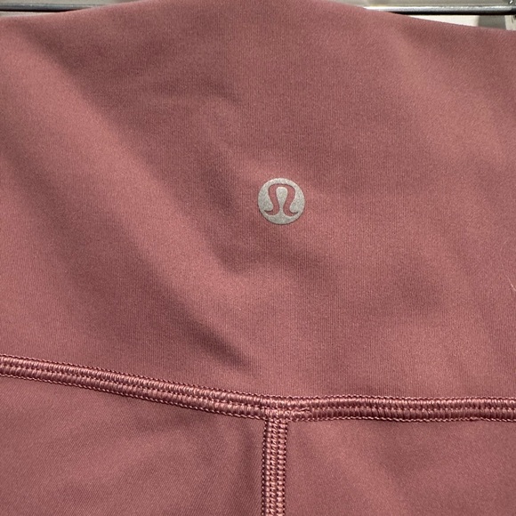 Lululemon crop leggings - Picture 4 of 6